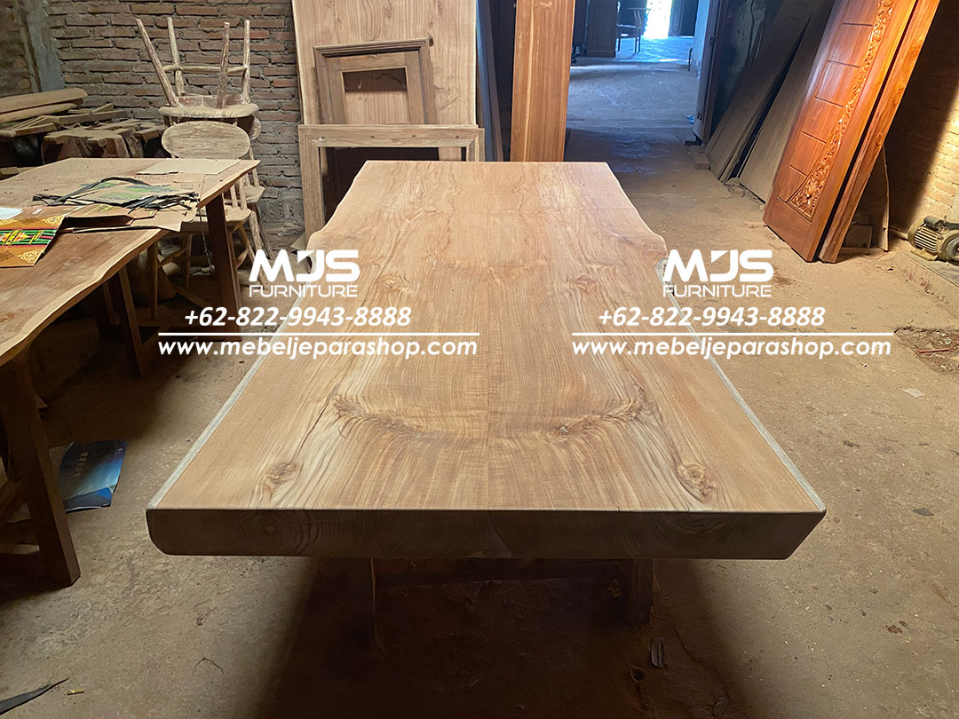 https://mebeljeparashop.com/wp-content/uploads/2021/11/meja-jati-solid-utuh-join-2-slab.jpg